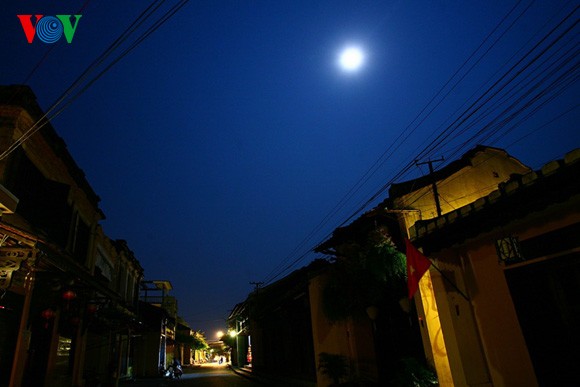 Hoi An en pleine lune - ảnh 14